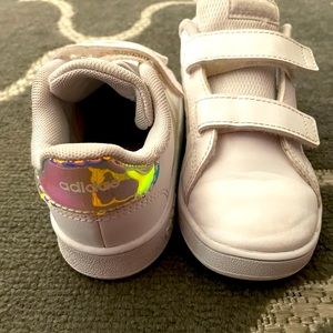 GRAND COURT I SNEAKER - KIDS' size 10